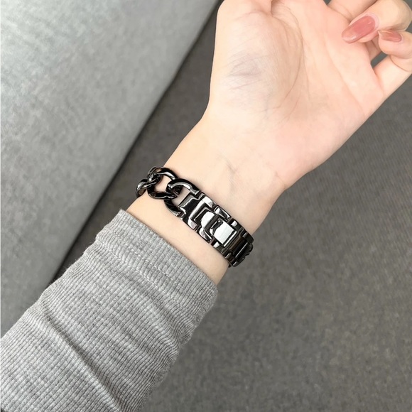 NEW BLACK Adjustable Strap Chain Stainless Band For Apple Watch - Picture 3 of 4